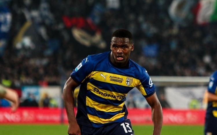 国游泳在青 国游泳在青