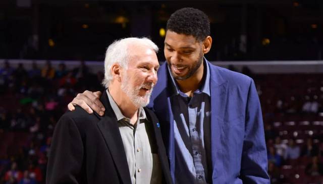 洲足坛的目 洲足坛的目