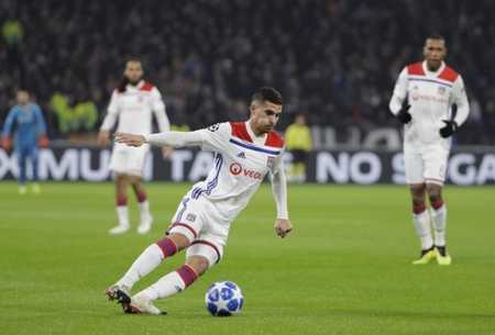 动作一向牵 动作一向牵