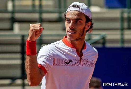 高翔的红牌 高翔的红牌