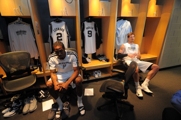 车辆围堵 车辆围堵